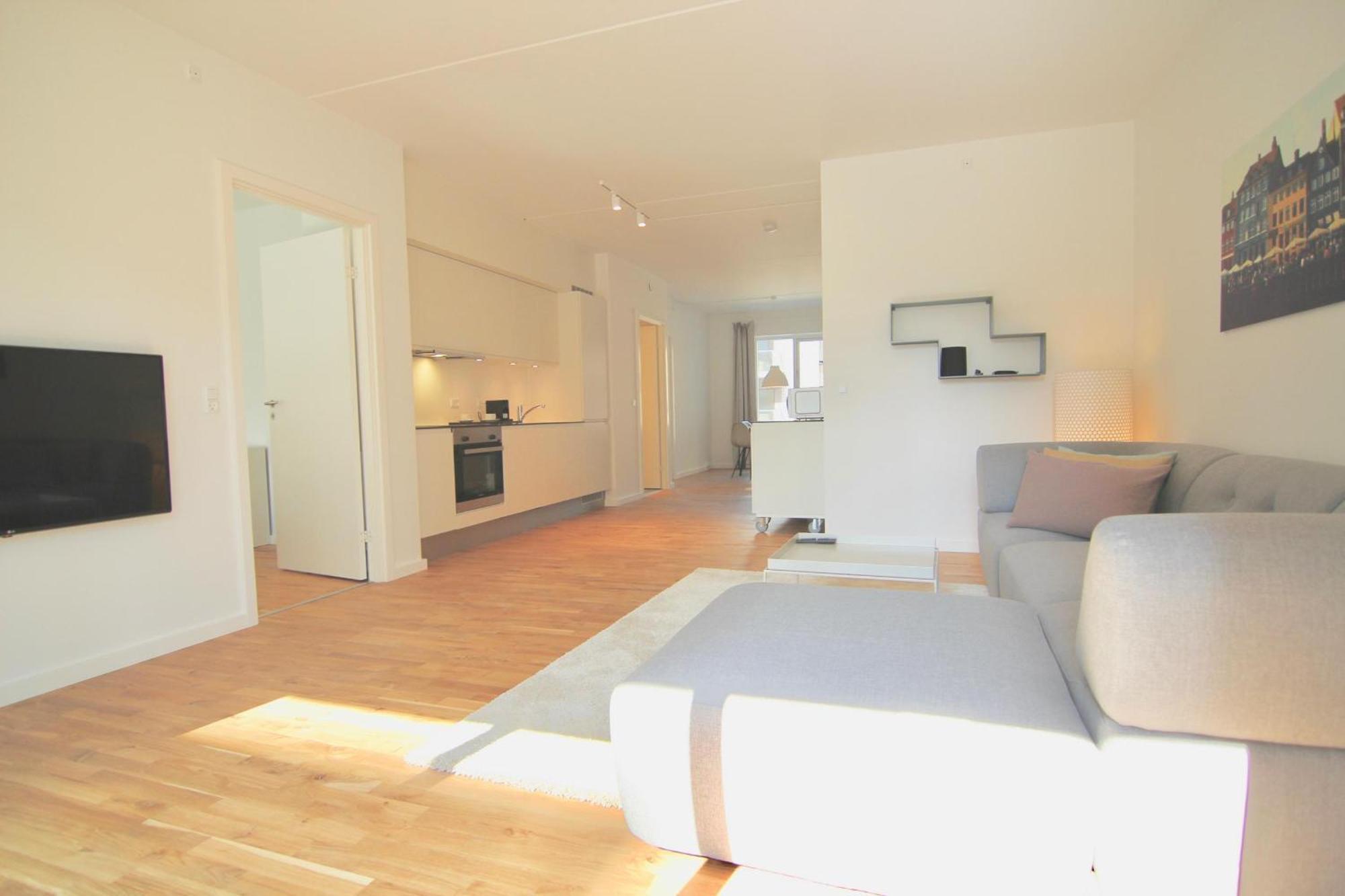 Beautiful 2-bed W Balcony In Orestaden * Copenhague